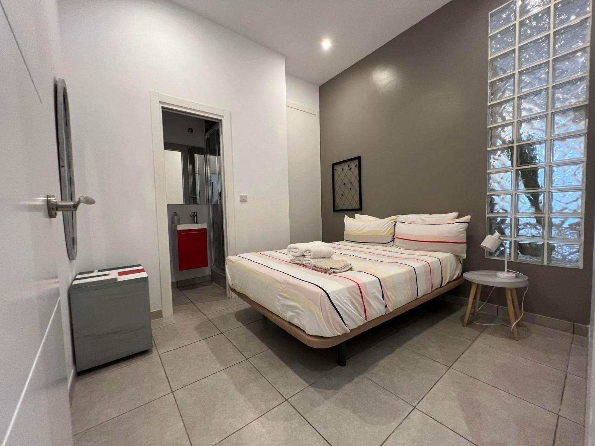 2Br And 2Ba In The Zoko Cozy And Convenient Apartment Gibraltar Bagian luar foto